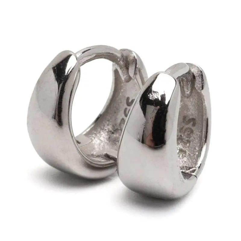 シルバー925 耳に沿うデザインの小ぶりピアス