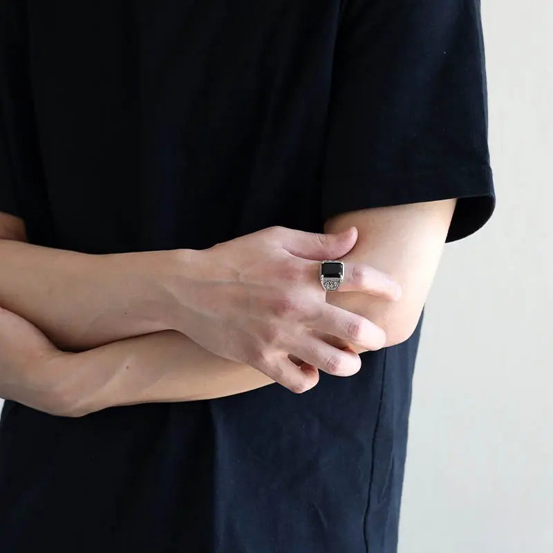 S925 ワイドなブラックストーンリング