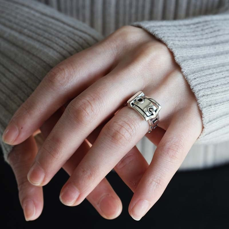 シルバー925 ベルトデザインの大人可愛いリング