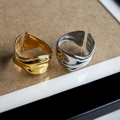 大ぶり ゆがみリング 2色